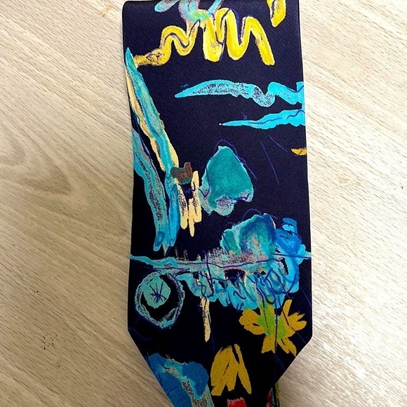 Variety Pack 5 ties.‎ Fun, funky, and festive! F21. - Picture 4 of 5